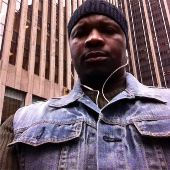 Meet your Posher, Bakary - Picture 1 of 1